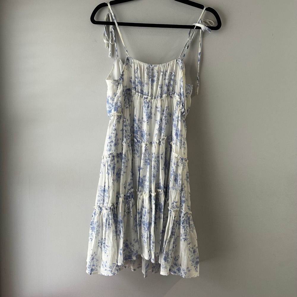 Altar State Floral Print Tiered Midi Dress Blue White Tie Shoulder Size M - Picture 7 of 7